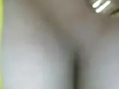 বড় সুন্দরী মহিলা সে ...