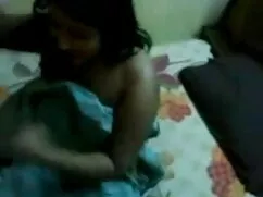 বাস্তবতা, বাড়ীতে সে ...