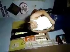 স্বর্ণকেশী, সুন্দরী  ...