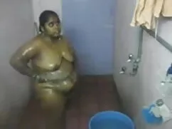 তারকা, ব্লু সেক্সি ভ ...